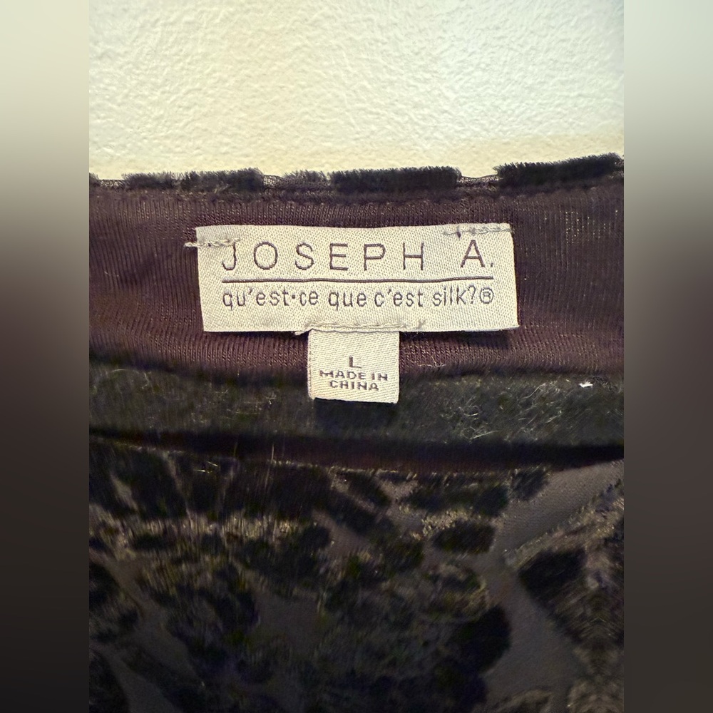 Joseph A. Black Velvet Rounded Floral/Leaf Print Collar Top - Size L‎ - Picture 10 of 12